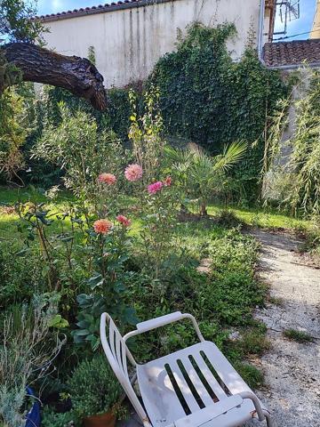 Maison 3 chambre(s) à vendre - Saintes, Charente-Maritime - 17