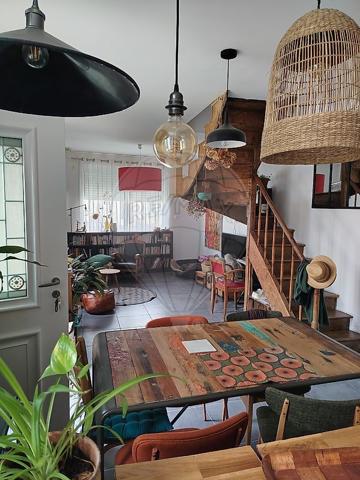 Maison 3 chambre(s) à vendre - Saintes, Charente-Maritime - 17