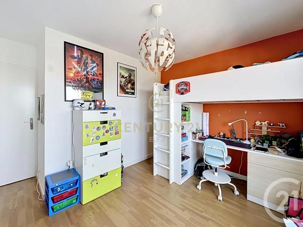 Appartement F4 à vendre  4 pièces - 86,62 m 2   NOISY LE GRAND  - 93