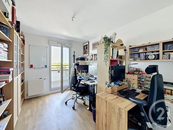 Appartement F4 à vendre  4 pièces - 86,62 m 2   NOISY LE GRAND  - 93