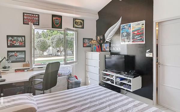 Maison à vendre    7 pièces •  La Cadière-d'Azur