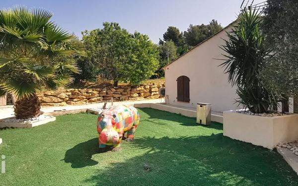 Maison à vendre    7 pièces •  La Cadière-d'Azur