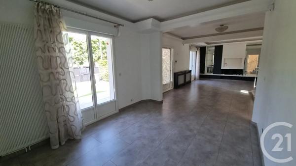Maison à vendre  8 pièces - 192,42 m 2   LA VARENNE ST HILAIRE  - 94
