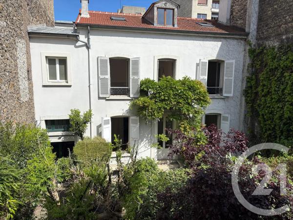 Maison à vendre  8 pièces - 192,42 m 2   LA VARENNE ST HILAIRE  - 94