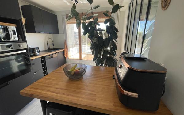 Appartement à vendre    2 pièces • 58 m2 La Seyne-sur-Mer