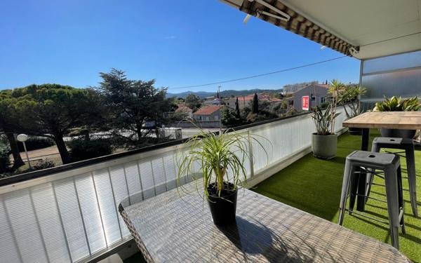 Appartement à vendre    2 pièces • 58 m2 La Seyne-sur-Mer
