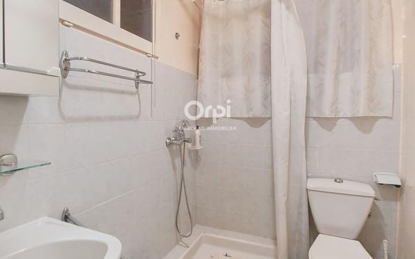 Immeuble à vendre    5 pièces •  Vernet-les-Bains