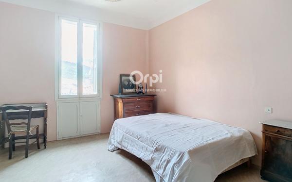 Immeuble à vendre    5 pièces •  Vernet-les-Bains