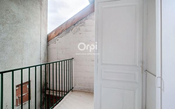 Immeuble à vendre    5 pièces •  Vernet-les-Bains