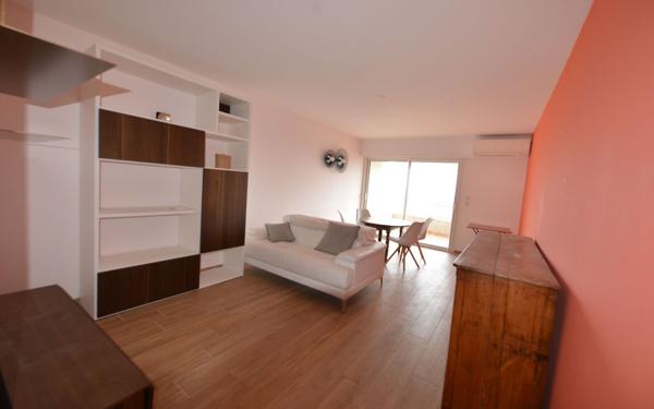 Appartement à louer    3 pièces • 72,02 m2 Grasse