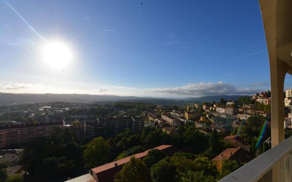 Appartement à louer    3 pièces • 72,02 m2 Grasse