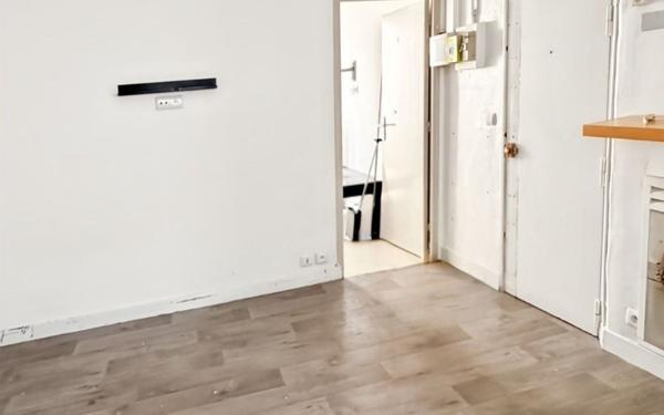 Appartement à vendre    2 pièces • 26,43 m2 Aubervilliers