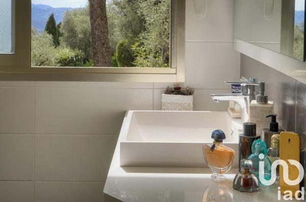 Appartement à vendre 3 pièces 69 m² Grasse