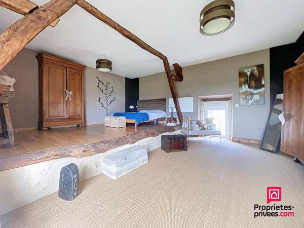 Ancien corps de ferme rénové de 250 m2 - Tout confort - Proximité Mamers