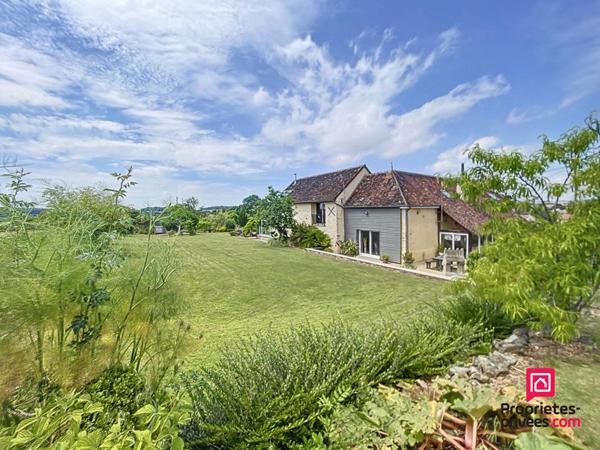 Ancien corps de ferme rénové de 250 m2 - Tout confort - Proximité Mamers