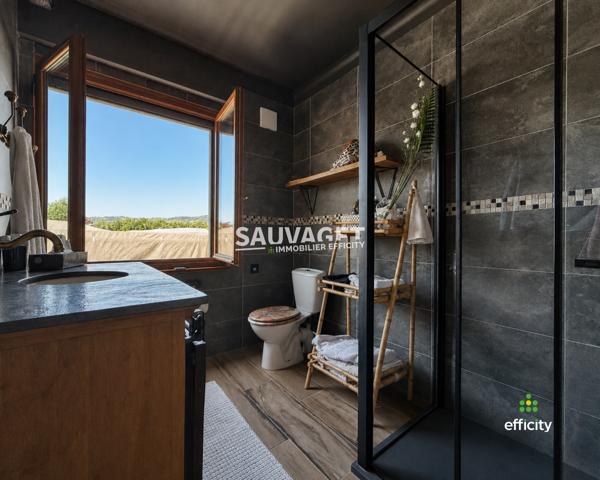 Maison
         6 pièces
        - 176 m² Exclusivité 490 000 € *