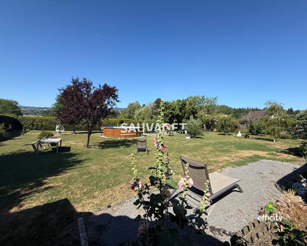 Maison
         6 pièces
        - 176 m² Exclusivité 490 000 € *