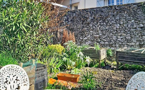 Maison à vendre    6 pièces •  Orthez