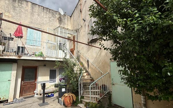 Maison à vendre    11 pièces •  Marguerittes