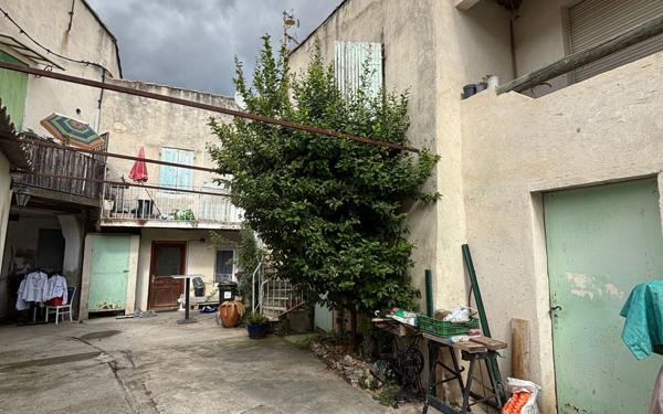 Maison à vendre    11 pièces •  Marguerittes