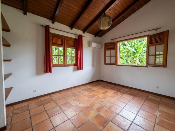 Villa familiale avec piscine à vendre à Baie-Mahault – Secteur Plaisance, Guadeloupe