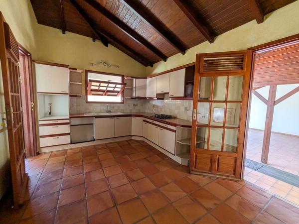 Villa familiale avec piscine à vendre à Baie-Mahault – Secteur Plaisance, Guadeloupe
