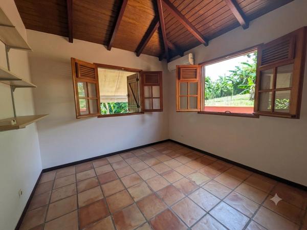 Villa familiale avec piscine à vendre à Baie-Mahault – Secteur Plaisance, Guadeloupe
