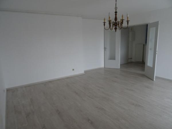 Vaste T2 Bourg centre avec balcon, cave et pk sécurisé