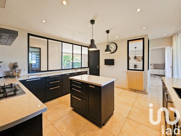 Maison à vendre 6 pièces 133 m² Brie-Comte-Robert