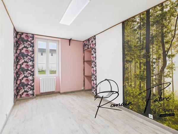 Maison en pierre de 7 chambres au calme