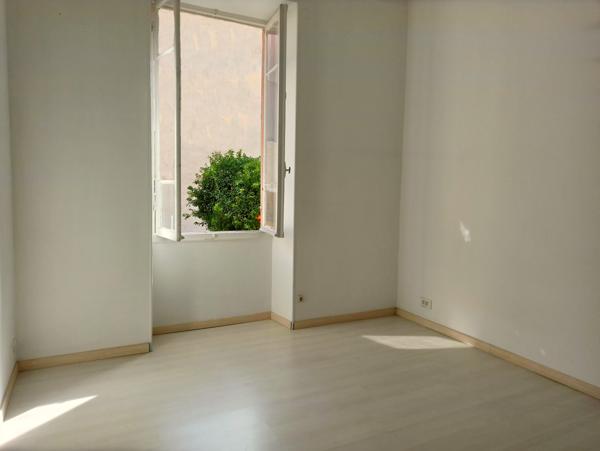 Appartement 5 pièces - 101 m² Exclusivité efficity