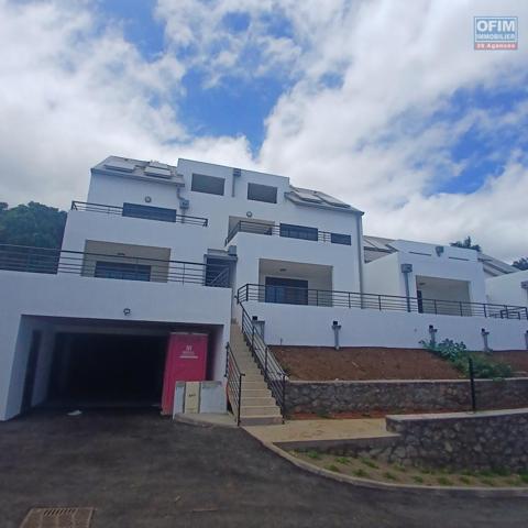 A LOUER appartement NEUF de type studio/ F1 sur Saint-Paul à 439,38 Euros!!