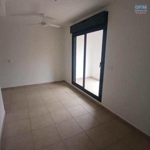 A LOUER appartement NEUF de type studio/ F1 sur Saint-Paul à 439,38 Euros!!