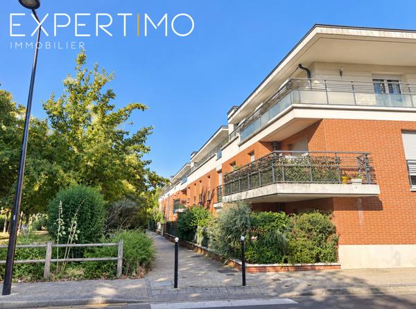 APPARTEMENT REZ-DE-JARDIN - CENTRE-VILLE VILLAROY - 2 PLACES DE PARKING - CAVE