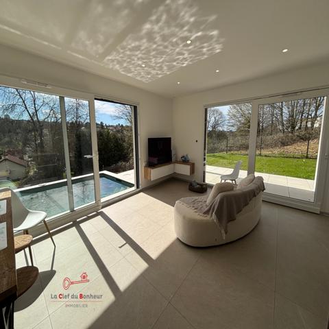 Maison
                                                                                                                                                                                                                                                                                                                        5 pièce(s)                                                                                                                                                                                                          4 chambre(s)                                                                                                                                                                                                          150  m²