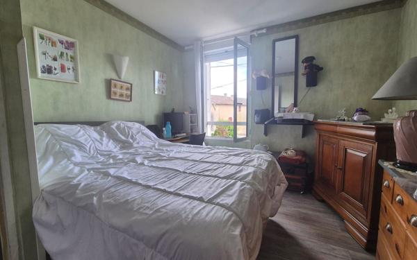 Maison à vendre    4 pièces •  Béguey