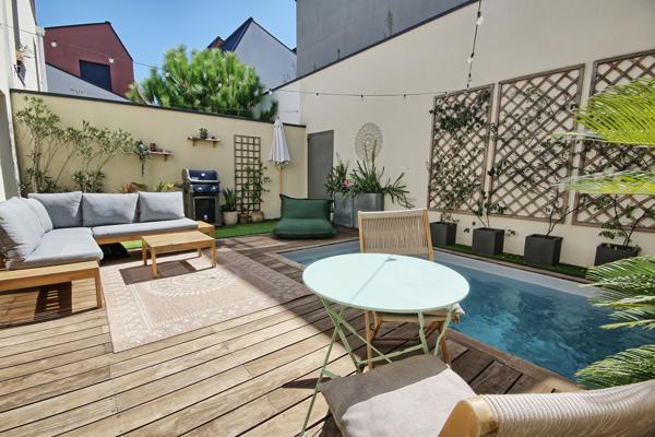 Bordeaux Bacalan maison de type F4bis de 114m² avec jardin, piscine, garage et cellier proche tramway