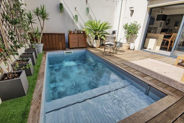 Bordeaux Bacalan maison de type F4bis de 114m² avec jardin, piscine, garage et cellier proche tramway