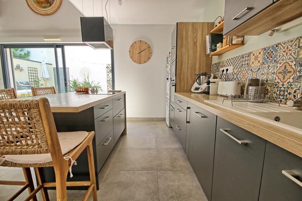 Bordeaux Bacalan maison de type F4bis de 114m² avec jardin, piscine, garage et cellier proche tramway