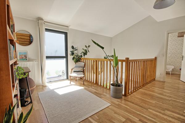 Bordeaux Bacalan maison de type F4bis de 114m² avec jardin, piscine, garage et cellier proche tramway