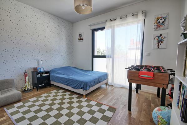 Bordeaux Bacalan maison de type F4bis de 114m² avec jardin, piscine, garage et cellier proche tramway
