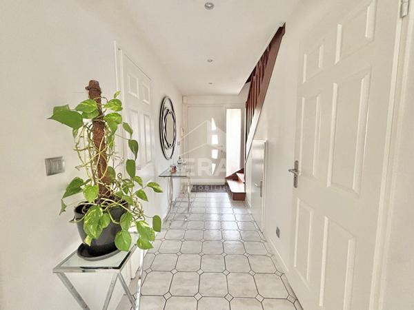 Maison indépendante ? Quartier calme et verdoyant, face à la forêt