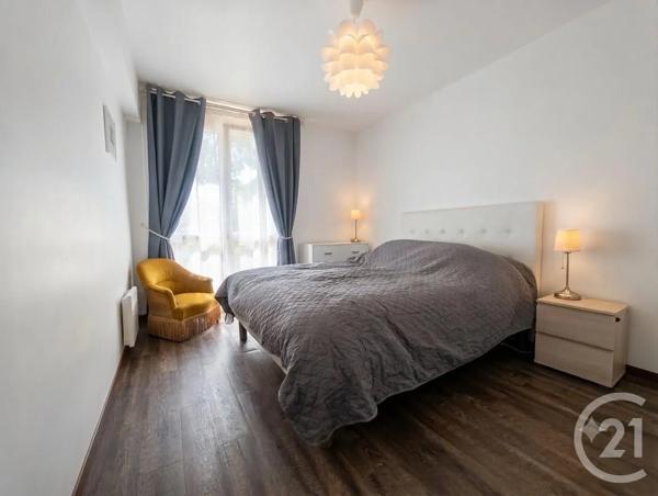 Appartement F4 à vendre  3 pièces - 66,90 m 2   MAISONS LAFFITTE  - 78