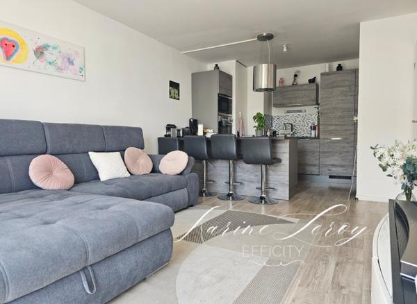 Appartement
         3 pièces
        - 64 m² 195 000 € *