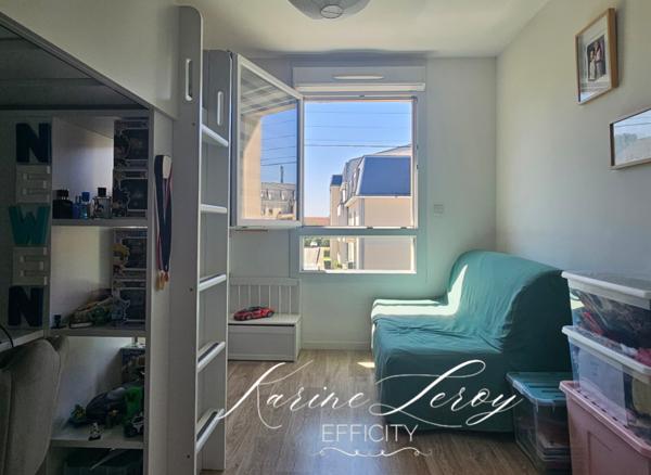 Appartement
         3 pièces
        - 64 m² 195 000 € *