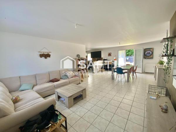 Maison plain pied 3 chambres, garage, jardin
