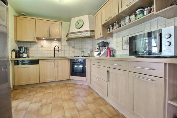 Maison individuelle, 4 chambres sur sous-sol total avec jardin