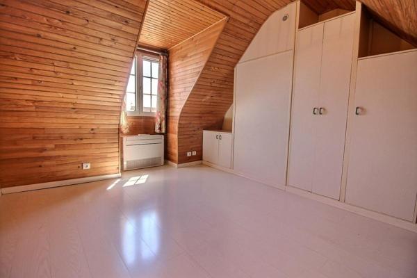 Maison individuelle, 4 chambres sur sous-sol total avec jardin