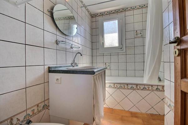Maison individuelle, 4 chambres sur sous-sol total avec jardin