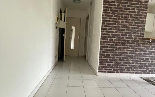 Appartement à vendre    2 pièces • 37 m2 Saint-Laurent-du-Var